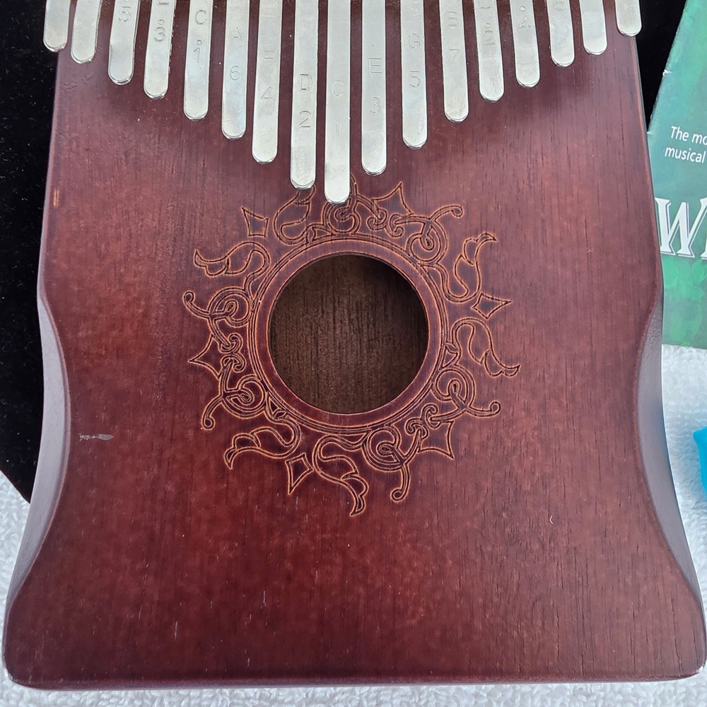 Winly 17 Key Kalimba Thumb Piano Mahogany Wood Mbira with Tuning Hammer and Bag - Picture 2 of 4